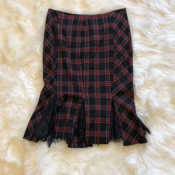 bebe Dresses & Skirts - Plaid Bebe holiday skirt size 8